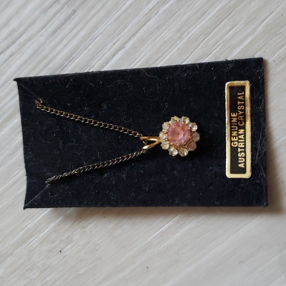 Fashion necklace Austrian crystal flower pendant in real gold setting